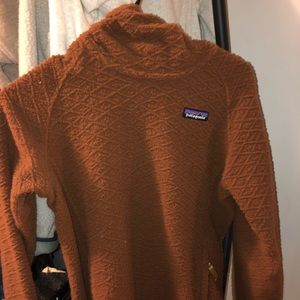 Patagonia fleece sweater
